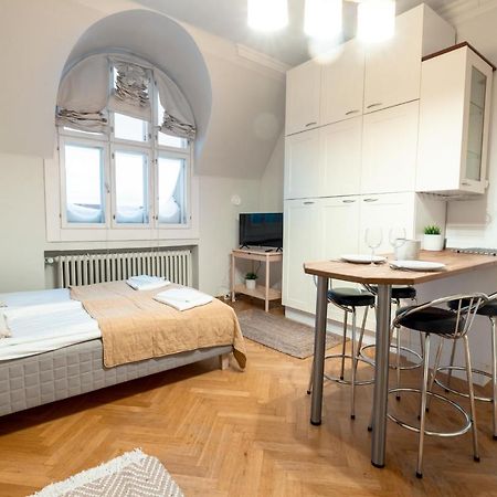2Ndhomes Cozy & Compact Top Floor Studio In Erottaja هلسنكي المظهر الخارجي الصورة