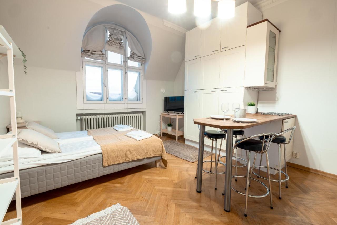 2Ndhomes Cozy & Compact Top Floor Studio In Erottaja هلسنكي المظهر الخارجي الصورة