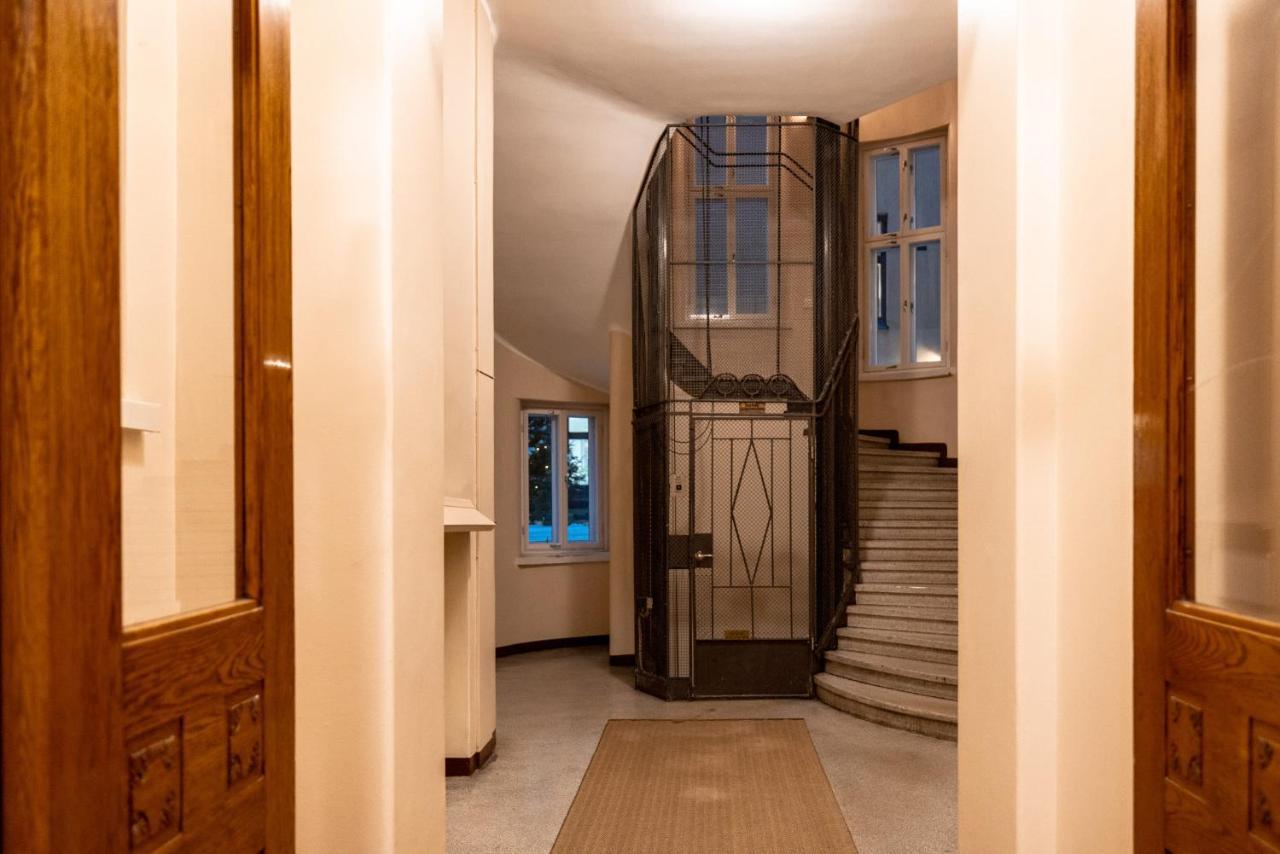 2Ndhomes Cozy & Compact Top Floor Studio In Erottaja هلسنكي المظهر الخارجي الصورة